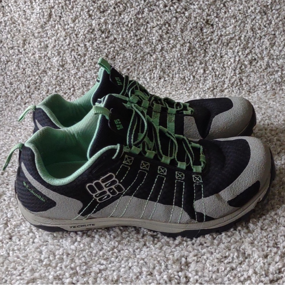 COLUMBIA Techlite Trail Walking/Running Shoes Black Gray Teal Women’s 6.5 EUC